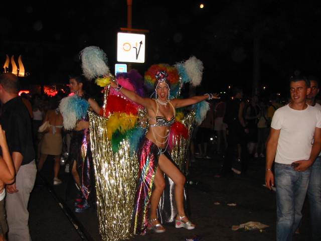 Momentanes Bild ist streetparade 2003/109-0918_IMG.JPG
Dies ist das letzte Foto.